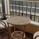 Centro. Acogedor.