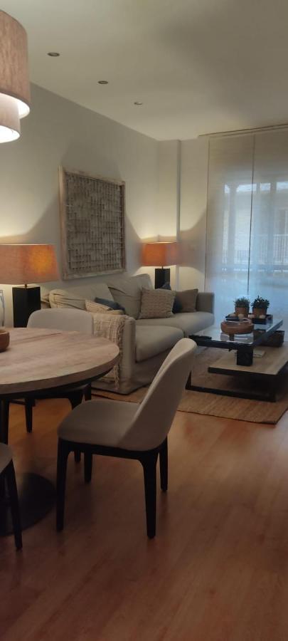 Centro. Acogedor. Apartamento *